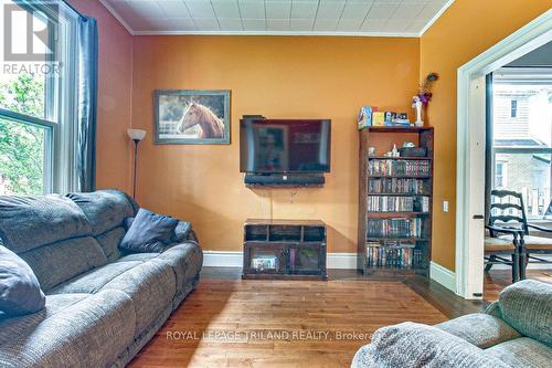 59 East Street, St. Thomas (Sw), ON - Indoor Photo Showing Living Room