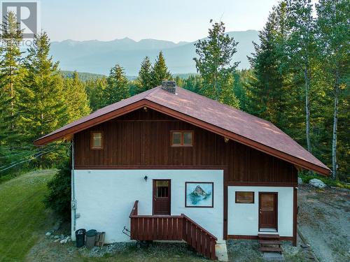 933 Oster Road, Golden, BC - Outdoor