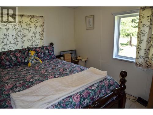 5650 Quesnel-Hixon Road, Quesnel, BC - Indoor Photo Showing Bedroom