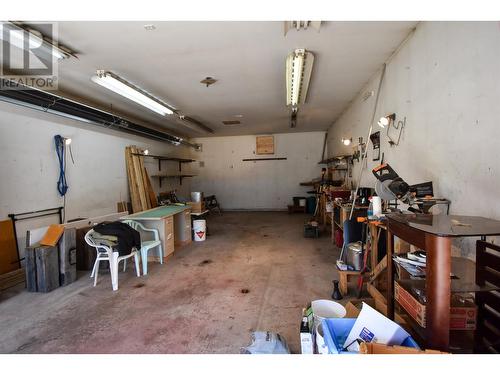 5650 Quesnel-Hixon Road, Quesnel, BC - Indoor Photo Showing Garage