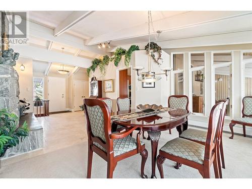 930 Fairway Crescent, Kelowna, BC - Indoor Photo Showing Dining Room