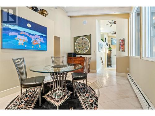 930 Fairway Crescent, Kelowna, BC - Indoor Photo Showing Dining Room