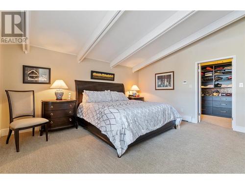 930 Fairway Crescent, Kelowna, BC - Indoor Photo Showing Bedroom