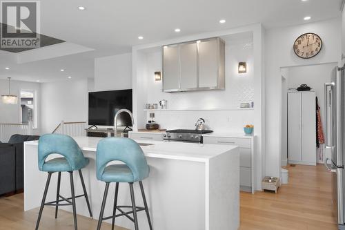 362 Rue Cheval Noir, Kamloops, BC - Indoor Photo Showing Kitchen