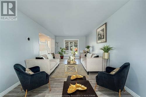 3169 Clemenceau Boulevard, Windsor, ON - Indoor Photo Showing Living Room