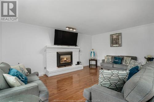 3169 Clemenceau Boulevard, Windsor, ON - Indoor Photo Showing Living Room With Fireplace