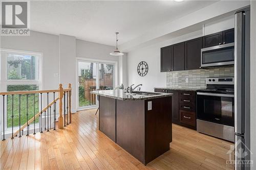 45 Dundalk Private, Ottawa, ON - Indoor Photo Showing Kitchen With Upgraded Kitchen