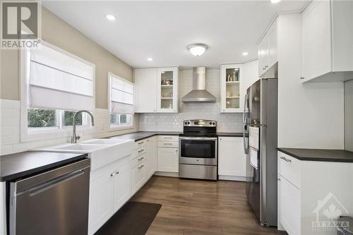 136 Burke Street, Ottawa, ON - Indoor Photo Showing Kitchen With Upgraded Kitchen