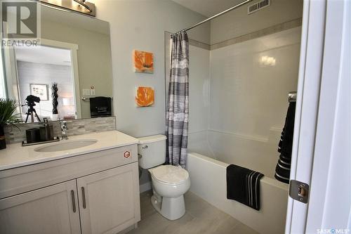 306 Myles Heidt Lane, Saskatoon, SK - Indoor Photo Showing Bathroom