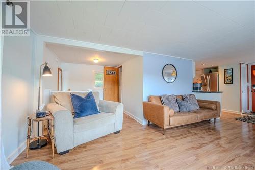 22 Marks Point Road, Dufferin, NB - Indoor Photo Showing Living Room