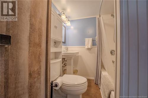 22 Marks Point Road, Dufferin, NB - Indoor Photo Showing Bathroom