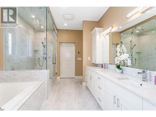 1356 Mine Hill Drive, Kelowna, BC - Indoor Photo Showing Bathroom