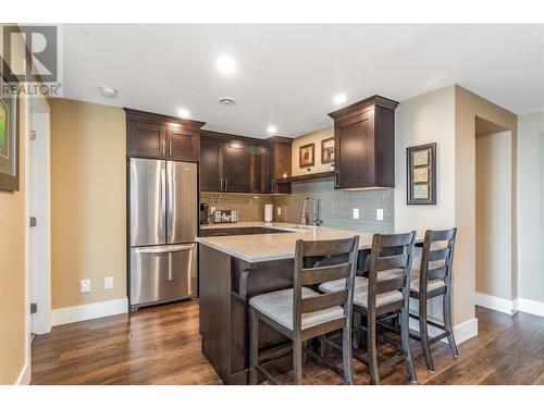 1356 Mine Hill Drive, Kelowna, BC - Indoor Photo Showing Kitchen