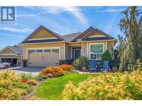 2553 Sunny Lake Court, Lake Country, BC - Outdoor With Facade