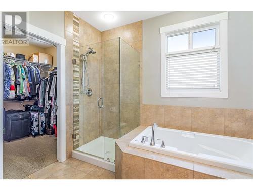 2553 Sunny Lake Court, Lake Country, BC - Indoor Photo Showing Bathroom