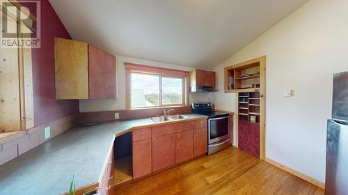 1830 Fourth Avenue, Rossland, BC - Indoor Photo Showing Kitchen With Double Sink