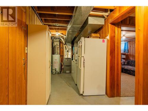 1912 Makayev  Road, Castlegar, BC - Indoor Photo Showing Basement