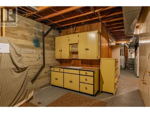 1912 Makayev  Road, Castlegar, BC - Indoor Photo Showing Basement