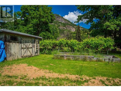 1912 Makayev  Road, Castlegar, BC - Outdoor