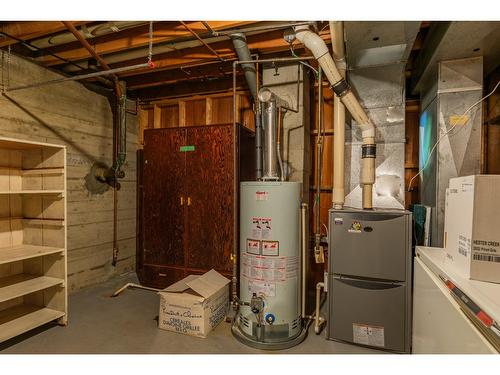 1912 Makayev Road, Castlegar, BC - Indoor Photo Showing Basement