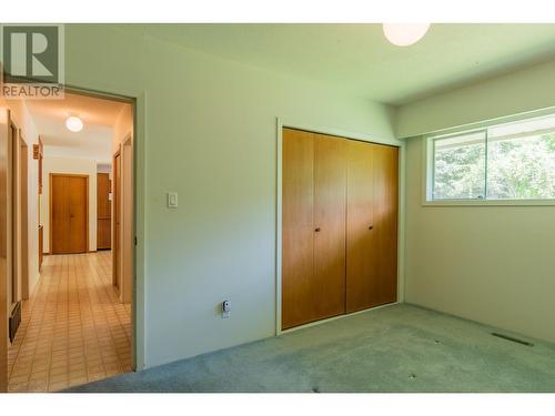 1912 Makayev  Road, Castlegar, BC - Indoor Photo Showing Other Room