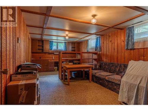 1912 Makayev  Road, Castlegar, BC - Indoor