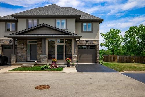 15 Lindsay Way, Grimsby, ON - Outdoor With Facade