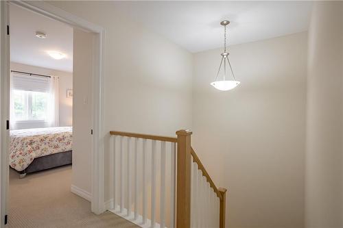 15 Lindsay Way, Grimsby, ON - Indoor Photo Showing Other Room