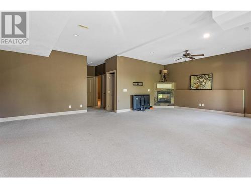 558 Gowen Place, Kelowna, BC - Indoor Photo Showing Other Room