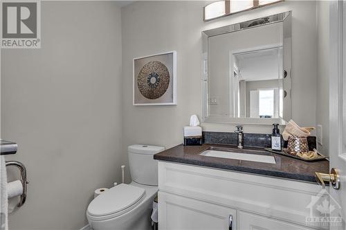 122 Marshfield Street, Ottawa, ON - Indoor Photo Showing Bathroom