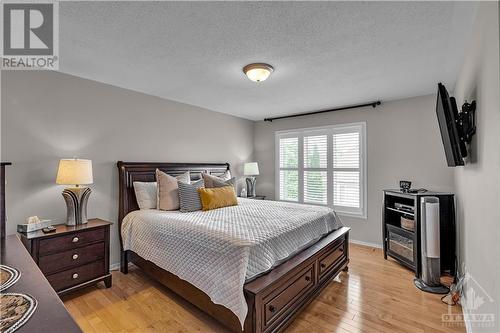 122 Marshfield Street, Ottawa, ON - Indoor Photo Showing Bedroom