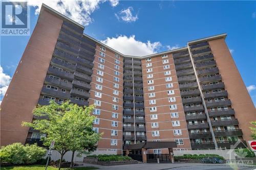 2000 Jasmine Crescent Unit#718, Ottawa, ON - Outdoor With Balcony With Facade