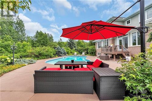 15 Marwood Court, Ottawa, ON - Outdoor With In Ground Pool