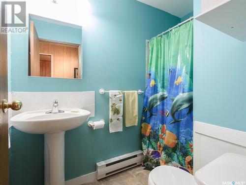 512 Bank Street, Saskatchewan Beach, SK - Indoor Photo Showing Bathroom
