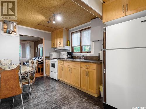 512 Bank Street, Saskatchewan Beach, SK - Indoor Photo Showing Kitchen