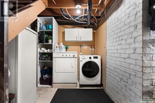 2223 Argyle Street, Regina, SK - Indoor Photo Showing Laundry Room