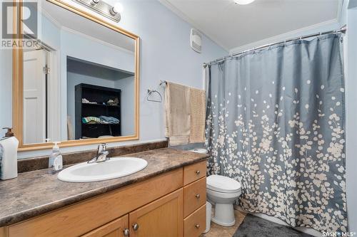 702 715 Hart Road, Saskatoon, SK - Indoor Photo Showing Bathroom