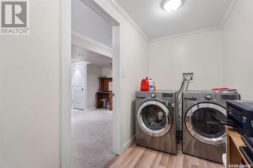 702 715 Hart Road, Saskatoon, SK - Indoor Photo Showing Laundry Room