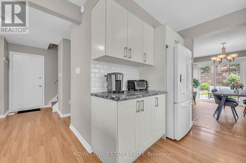 117 Adis Avenue, Hamilton, ON - Indoor Photo Showing Kitchen