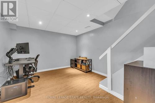 117 Adis Avenue, Hamilton, ON - Indoor