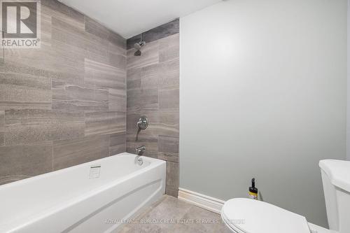 195 Wood Street E, Hamilton, ON - Indoor Photo Showing Bathroom