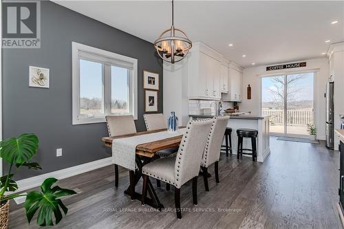 781 South Coast Drive, Haldimand, ON - Indoor Photo Showing Dining Room