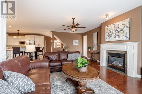 5 Maryheather Crescent, Hamilton, ON - Indoor Photo Showing Living Room With Fireplace