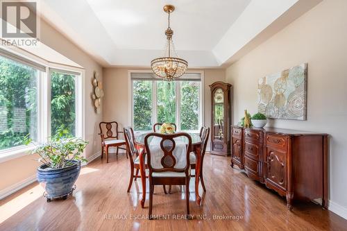 5 Maryheather Crescent, Hamilton, ON - Indoor Photo Showing Dining Room