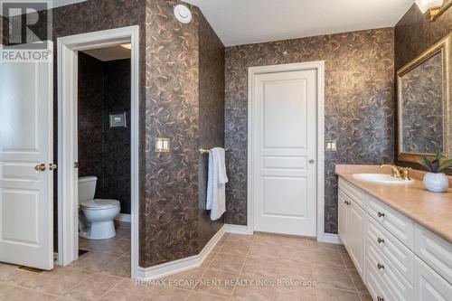 5 Maryheather Crescent, Hamilton, ON - Indoor Photo Showing Bathroom