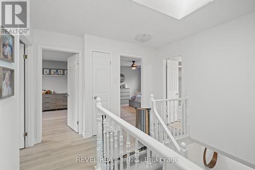 5 Elderwood Drive, St. Catharines, ON - Indoor Photo Showing Other Room