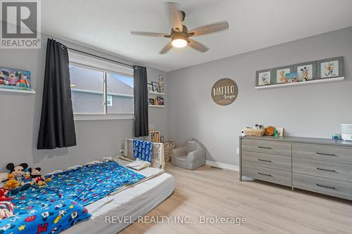 5 Elderwood Drive, St. Catharines, ON - Indoor Photo Showing Bedroom