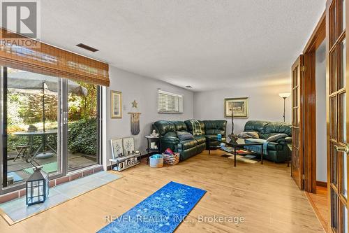 490 Templemead Drive, Hamilton, ON 