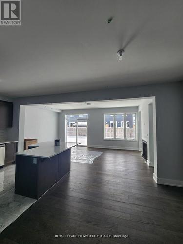 726 Rouncey Road, Ottawa, ON - Indoor Photo Showing Kitchen