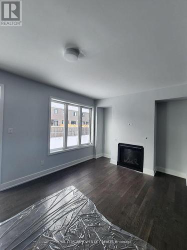 726 Rouncey Road, Ottawa, ON - Indoor Photo Showing Living Room With Fireplace